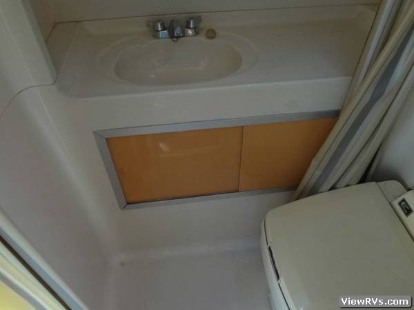 1977 GMC Eleganza II Motorhome 26' (A)