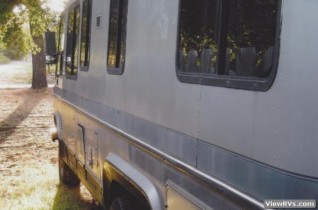 1984 Revcon Motorhome Prince 310 (A)