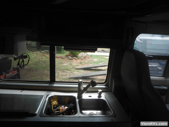 1980 Vixen Motorhome 21' (B)