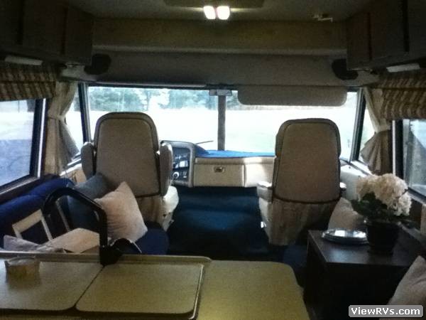 1984 Vogue 29' Motorhome (A)