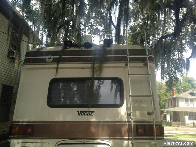 1987 Vogue Motorhome 35' Crown Bus (A)