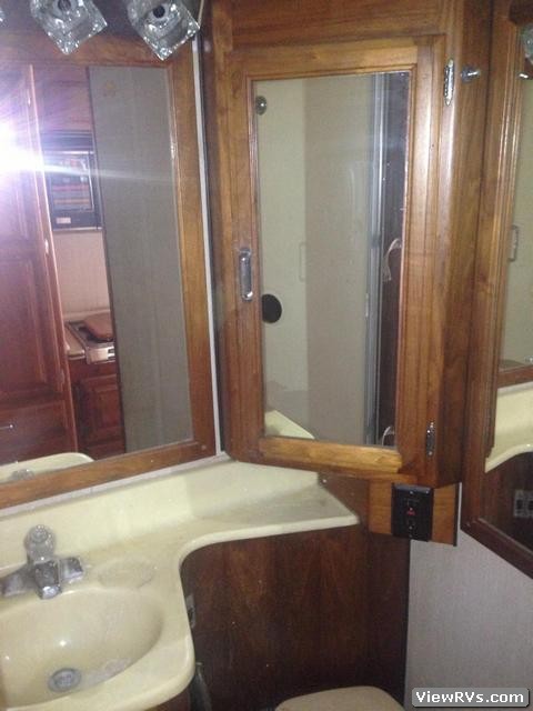 1987 Vogue Motorhome 35' Crown Bus (A)