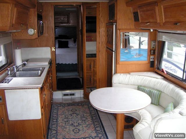 1989 Vogue Prime vista 35' Motorhome (A)