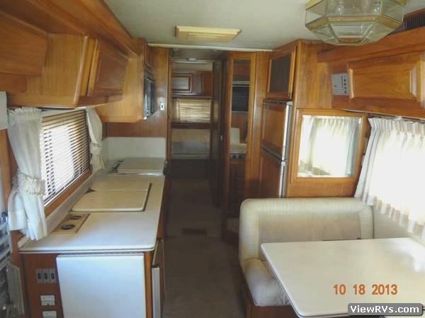 1991 Vogue IV 4 34' Motorhome (A)