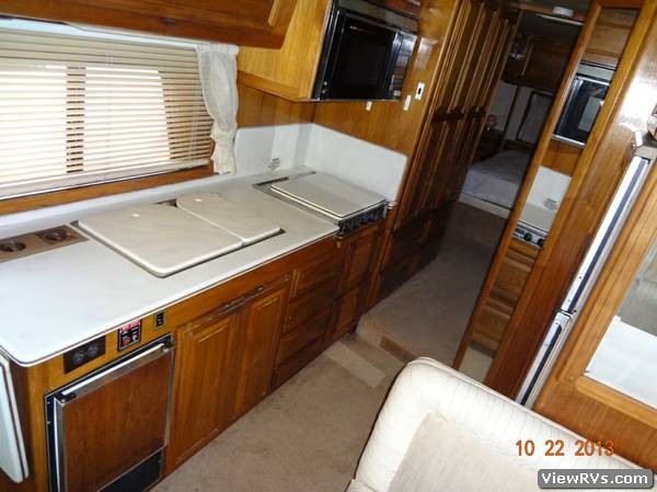 1991 Vogue IV 4 34' Motorhome (A)