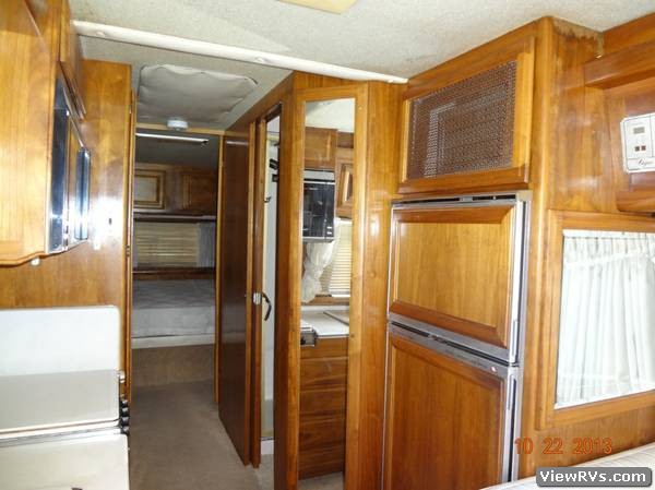 1991 Vogue IV 4 34' Motorhome (A)