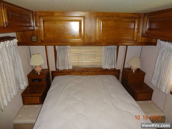 1991 Vogue IV 4 34' Motorhome (A)