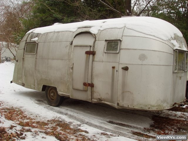 1955 Airstream Flying Cloud 22' Travel Trailer (A)
