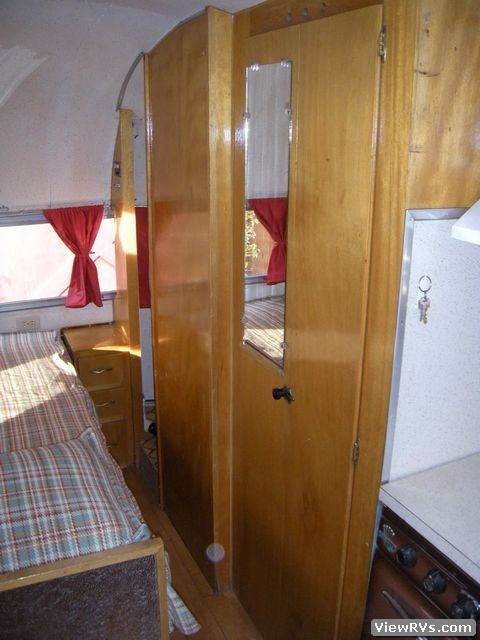 1960 Airstream Travel Trailer Caravel 18' (A)
