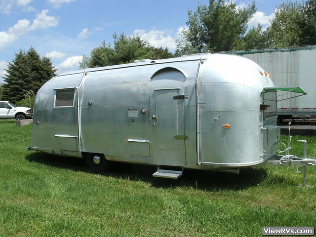 1962 Airstream Trailer Trade Wind 24' (A)