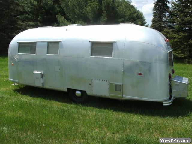 1962 Airstream Trailer Trade Wind 24' (A)
