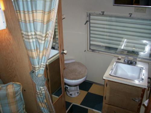 1962 Airstream Safari Travel Trailer