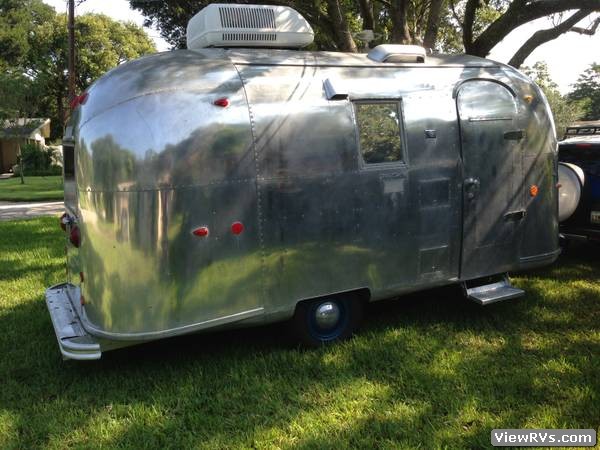 1964 Airstream Travel Trailer Globe Trotter 19' (A)