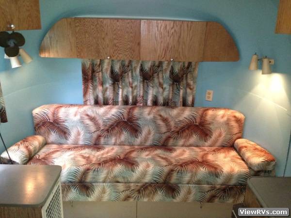 1964 Airstream Travel Trailer Globe Trotter 19' (A)