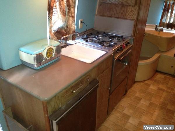 1964 Airstream Travel Trailer Globe Trotter 19' (A)