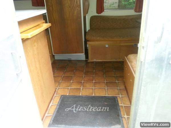 1966 Airstream Travel Trailer Safari 22' (B)