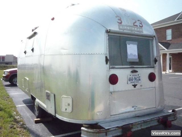 1966 Airstream Safari 22' Travel Trailer (A)