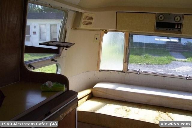1969 Airstream Safari 23' Travel Trailer (A)