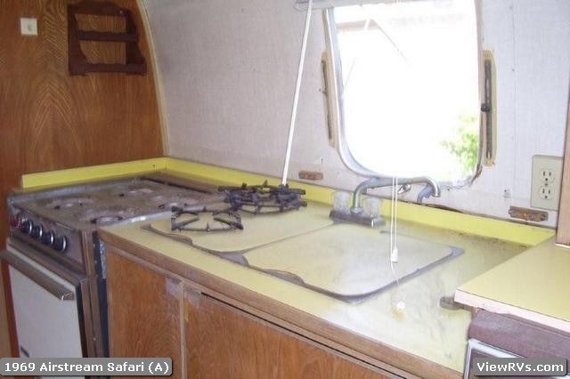 1969 Airstream Safari 23' Travel Trailer (A)