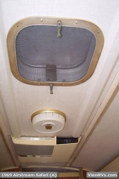 1969 Airstream Safari 23' Travel Trailer (A)