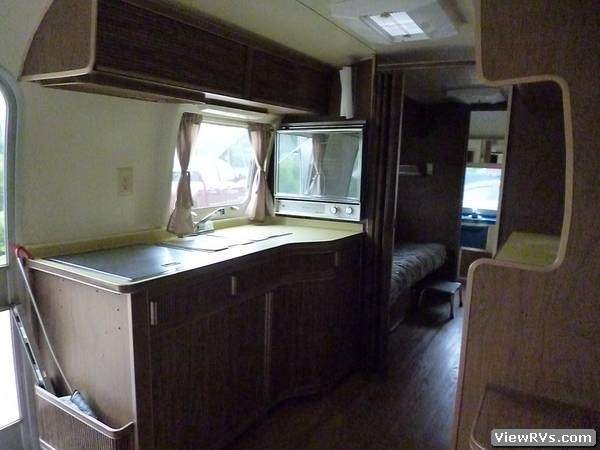 1973 Airstream Travel Trailer Overlander 27' (A)