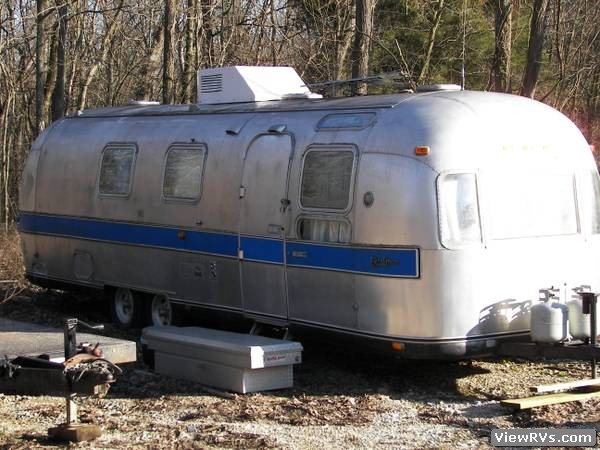 1977 Airstream Sovereign 31' Travel Trailer (A)