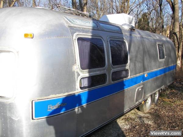1977 Airstream Sovereign 31' Travel Trailer (A)
