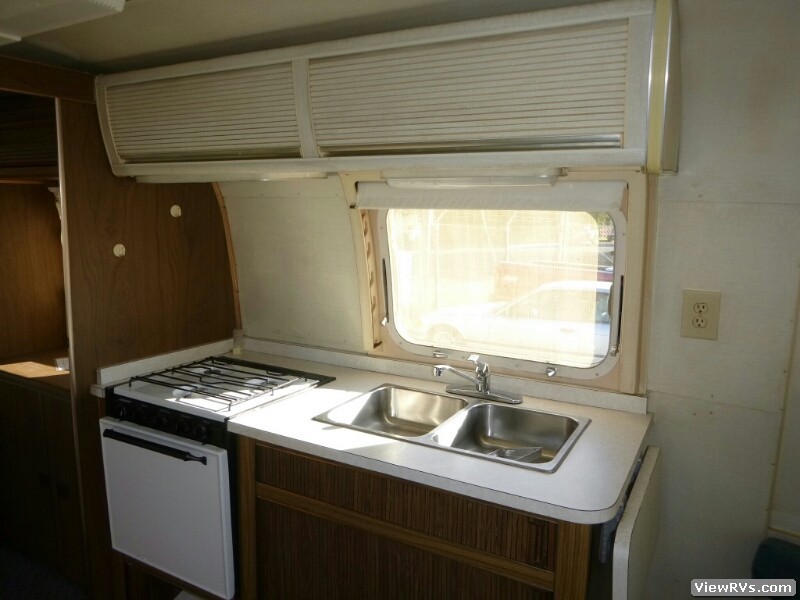 1974 Airstream Travel Trailer Safari 23' (B)