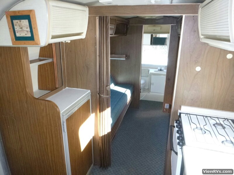 1974 Airstream Travel Trailer Safari 23' (B)