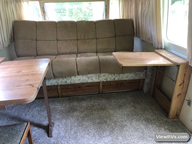 1981 Airstream International 31 travel trailer