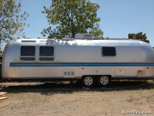 1981 Airstream Excella II 31' Travel Trailer (A)