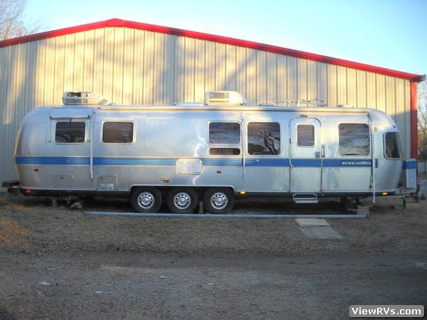 1985 Airstream Travel Trailer Excella 34' (B)