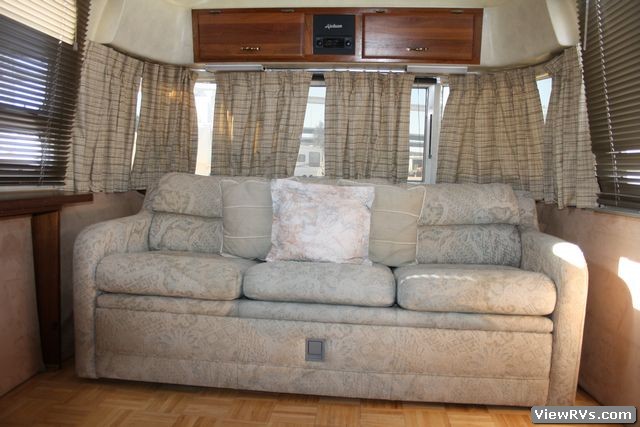 1992 Airstream Travel Trailer Limited 34' (B)