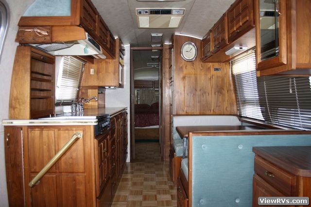 1992 Airstream Travel Trailer Limited 34' (B)
