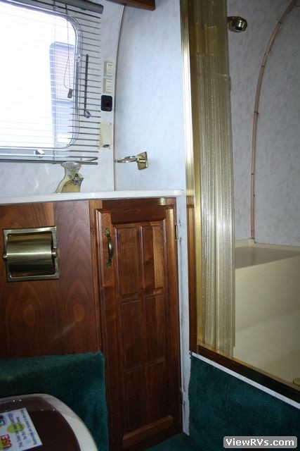 1992 Airstream Travel Trailer Limited 34' (B)