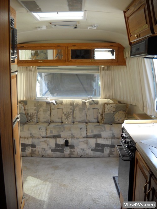 2002 Airstream Classic 25' Travel Trailer (A)