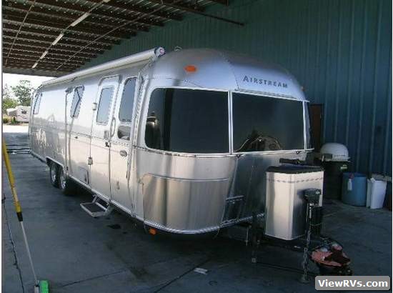 2003 Airstream Classic 30' Travel Trailer (A)