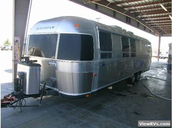 2003 Airstream Classic 30' Travel Trailer (A)
