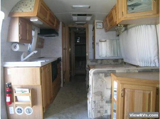 2003 Airstream Classic 30' Travel Trailer (A)