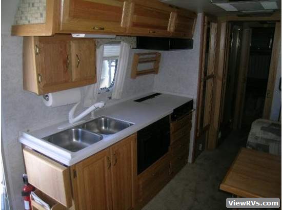 2003 Airstream Classic 30' Travel Trailer (A)