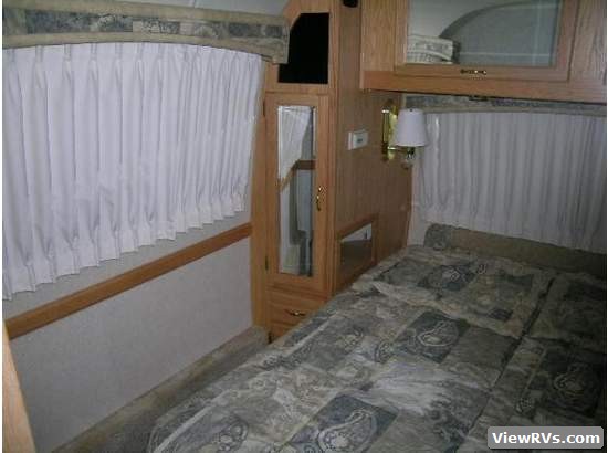 2003 Airstream Classic 30' Travel Trailer (A)