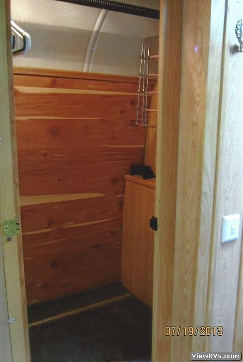 2004 Airstream Travel Trailer Classic 30 Slide-Out (C)