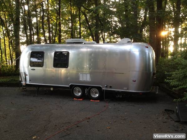 2004 Airstream Trailer Safari 25 Six Sleeper
