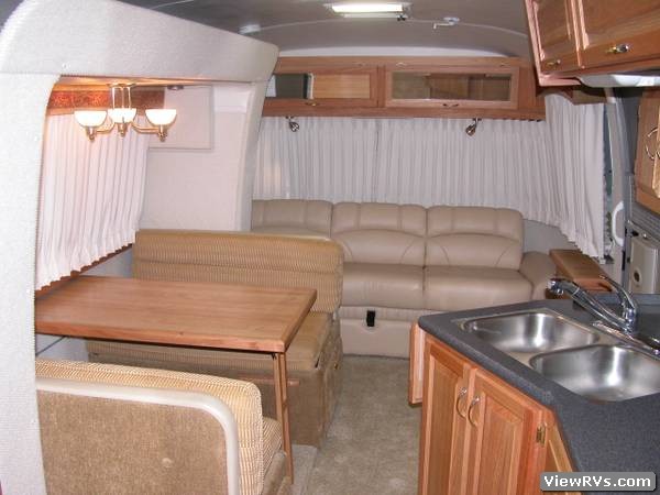 2005 Airstream Travel Trailer Classic Slide-Out 30' (B)