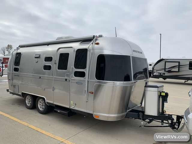 2012 Airstream Flying Cloud 23' Travel Trailer