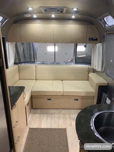 2012 Airstream Flying Cloud 23' Travel Trailer