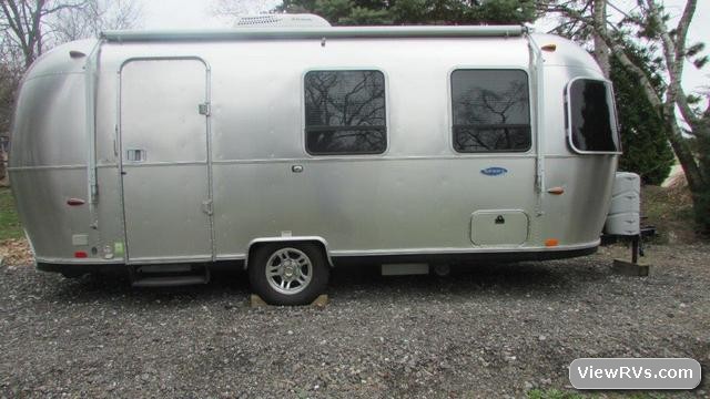 2012 Airstream Sport Bambi 22FB Travel Trailer