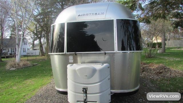 2012 Airstream Sport Bambi 22FB Travel Trailer