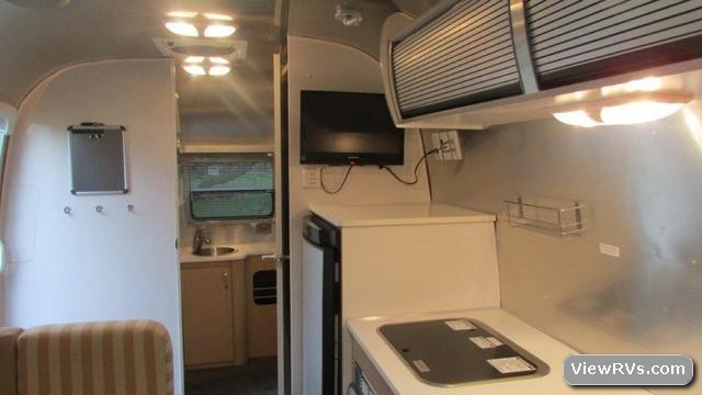 2012 Airstream Sport Bambi 22FB Travel Trailer