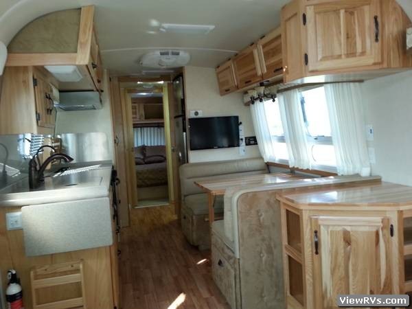 2012 Airstream Travel Trailer Classic 30' (A)
